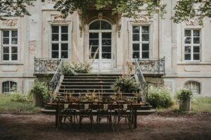 Deutsch: Nachhaltige Hochzeitstischdekoration - Schloss Roskow. Englisch: Sustainable wedding table decor - Schloss Roskow.